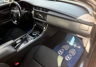 JAGUAR XF usata, con Climatizzatore