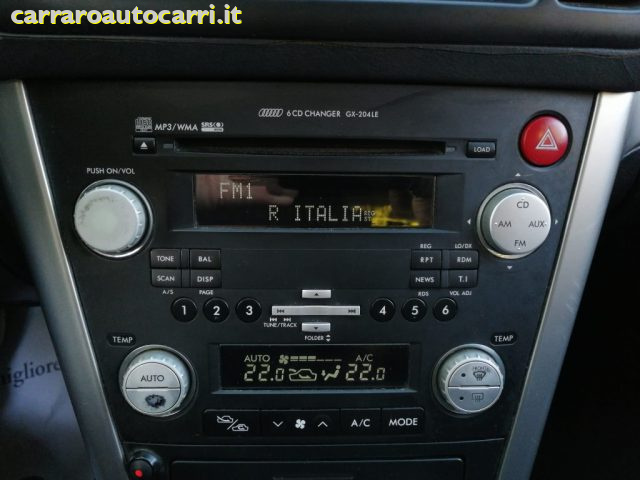 SUBARU Legacy usata, con USB