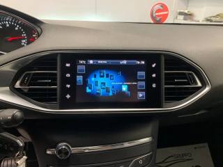 PEUGEOT 308 usata, con Fari Xenon