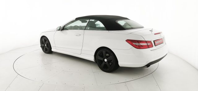 MERCEDES-BENZ E 220 usata, con Volante in pelle
