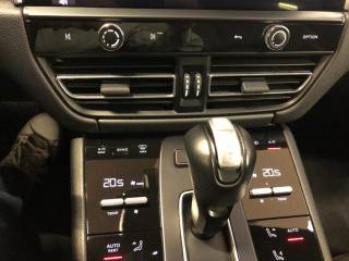 PORSCHE Macan usata, con Frenata d