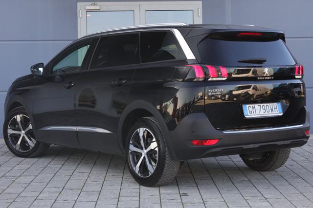 PEUGEOT 5008 usata, con Airbag Passeggero