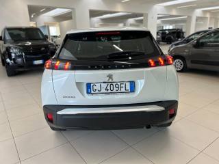 PEUGEOT 2008 usata, con Autoradio digitale