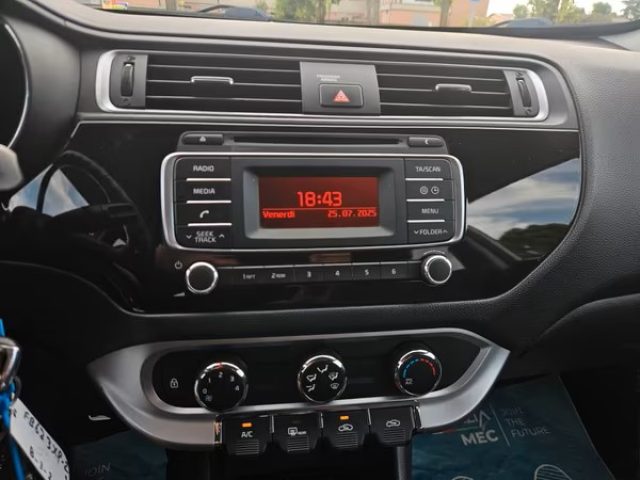 KIA Rio usata, con Fendinebbia
