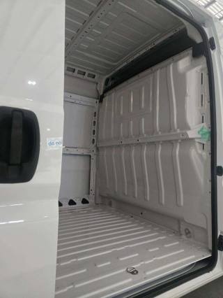 PEUGEOT Boxer usata 9