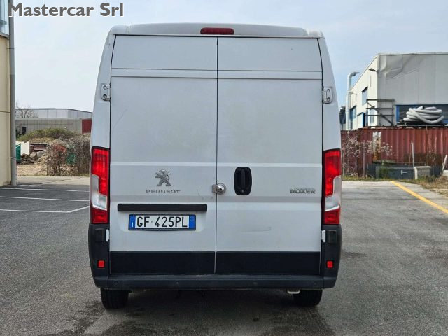 PEUGEOT Boxer usata, con Autoradio