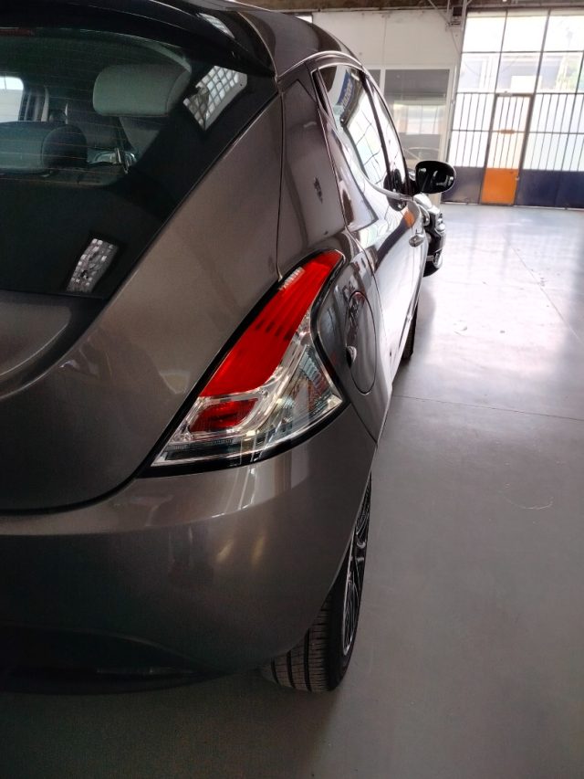 LANCIA Ypsilon usata, con Bluetooth