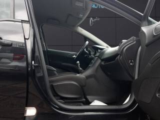 OPEL Meriva usata, con USB