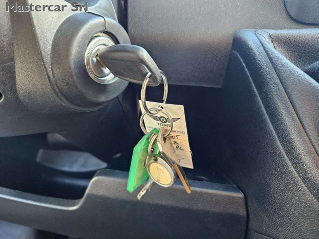 PEUGEOT Boxer usata, con Servosterzo