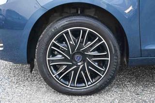 LANCIA Ypsilon usata, con Autoradio