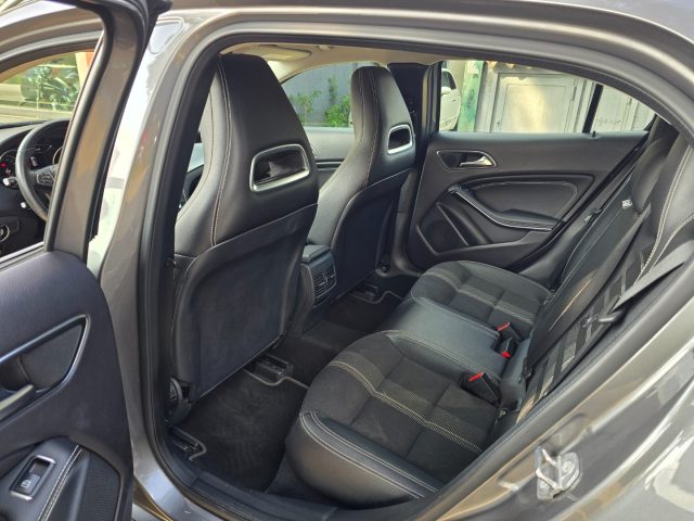 MERCEDES-BENZ GLA 200 usata 75