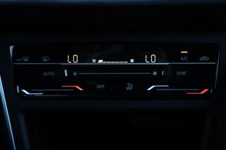 VOLKSWAGEN Taigo usata, con Autoradio