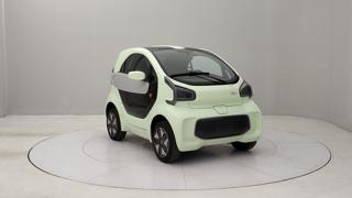 XEV Yoyo usata, con Bluetooth