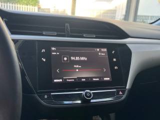 OPEL Corsa usata, con Touch screen