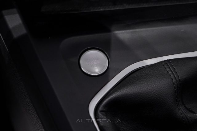 VOLKSWAGEN Golf Variant usata, con Fari LED