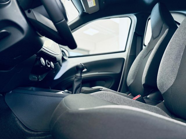 TOYOTA Aygo X usata, con Controllo trazione