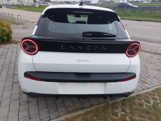 LANCIA Ypsilon usata, con Touch screen