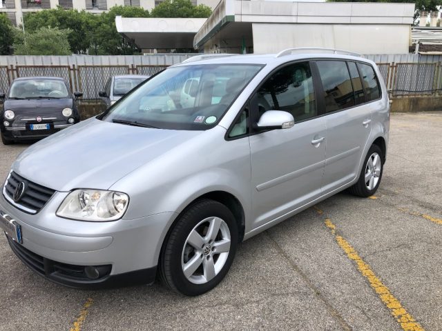 VOLKSWAGEN Touran usata, con ABS