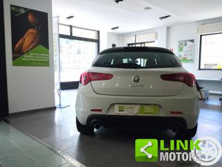 ALFA ROMEO Giulietta usata, con Autoradio