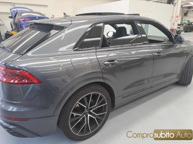 AUDI Q8 usata, con Airbag laterali