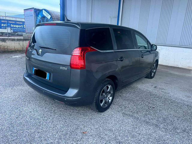 PEUGEOT 5008 usata, con Alzacristalli elettrici