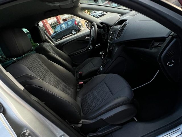 OPEL Zafira Tourer usata, con Boardcomputer
