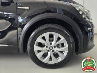 RENAULT Captur usata, con Autoradio digitale