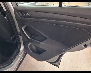 VOLKSWAGEN T-Roc usata, con Bracciolo