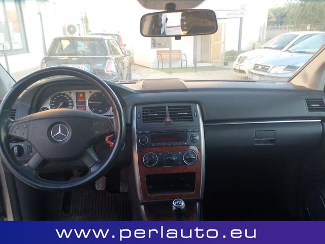 MERCEDES-BENZ B 180 usata, con Cerchi in lega