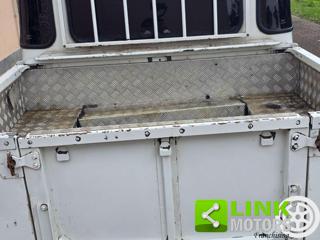 LAND ROVER Defender usata 32