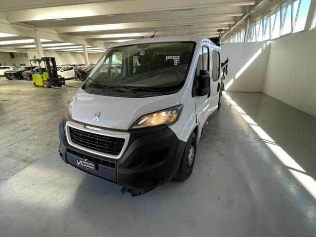 PEUGEOT Boxer usata, con Alzacristalli elettrici