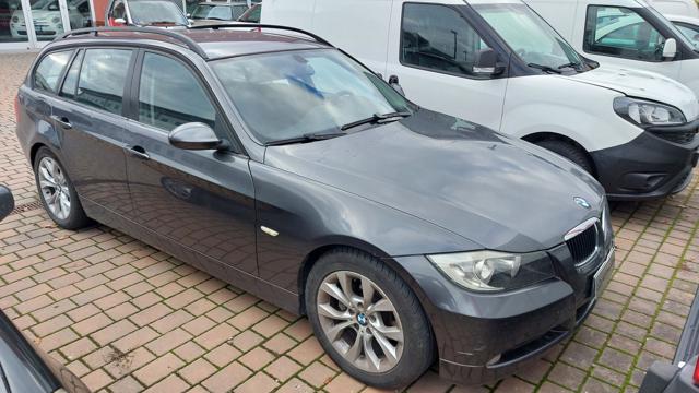 BMW 320 usata, con Monitoraggio pressione pneumatici