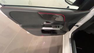 MERCEDES-BENZ B 200 usata, con Sedile posteriore sdoppiato
