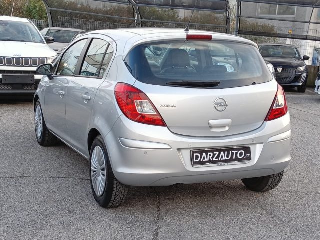 OPEL Corsa usata, con Volante in pelle