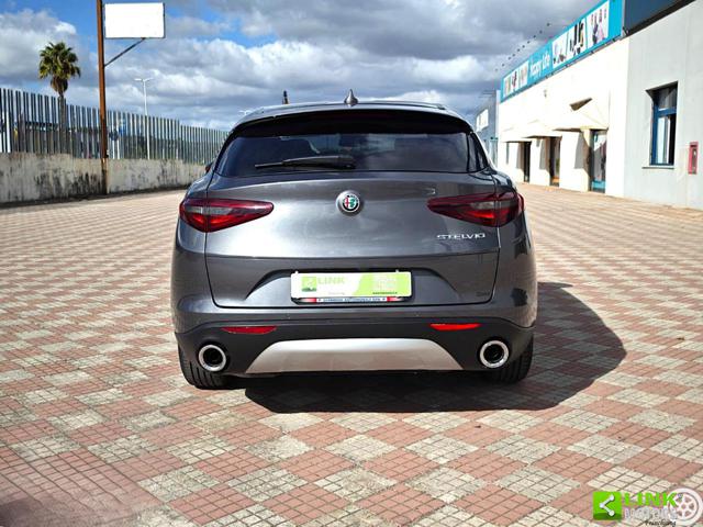 ALFA ROMEO Stelvio usata, con Alzacristalli elettrici