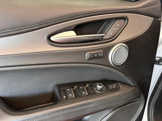 ALFA ROMEO Stelvio usata, con Vetri oscurati