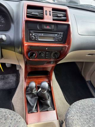 NISSAN Terrano usata 12