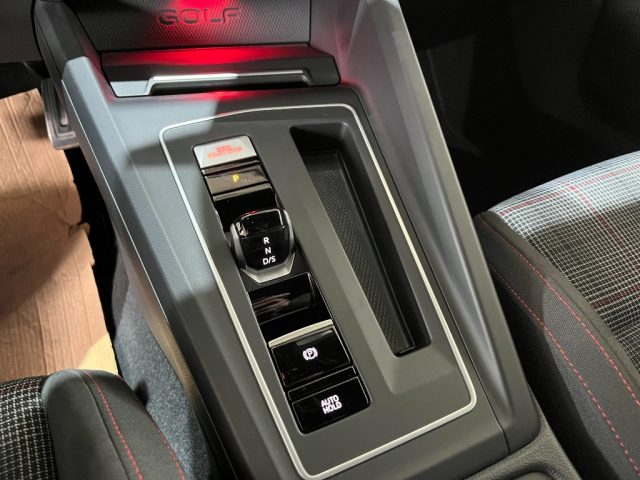 VOLKSWAGEN Golf usata, con Sedili riscaldati