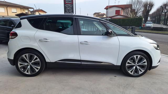RENAULT Scenic usata, con Fendinebbia