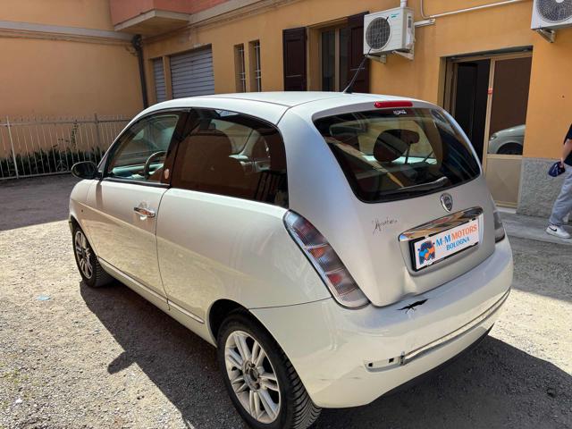 LANCIA Ypsilon usata, con Chiusura centralizzata