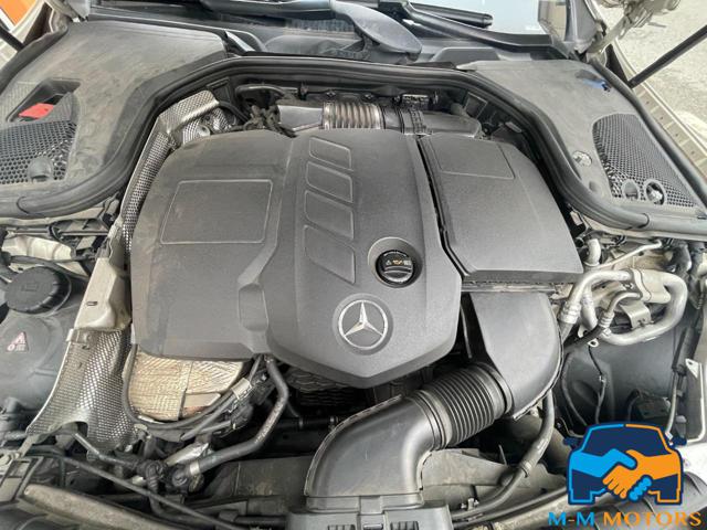 MERCEDES-BENZ E 220 usata, con Pneumatici estivi