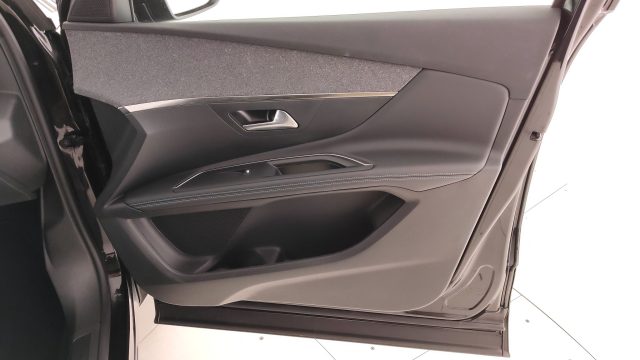 PEUGEOT 3008 usata, con Android Auto