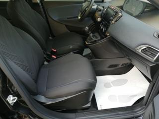 LANCIA Ypsilon usata, con ESP