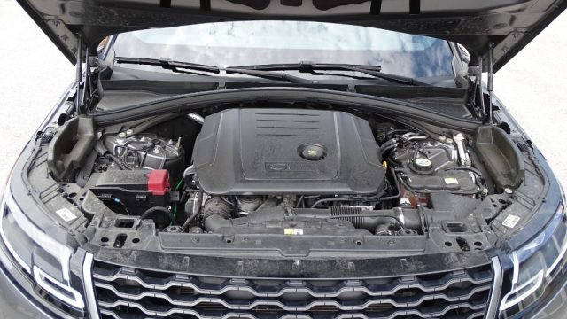 LAND ROVER Range Rover Velar usata, con Cruise Control