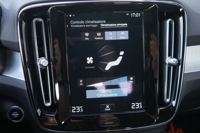 VOLVO XC40 usata, con Controllo trazione
