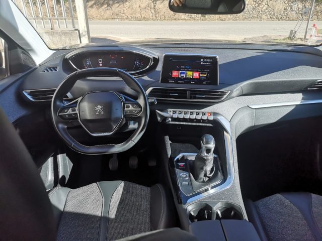 PEUGEOT 3008 usata, con Climatizzatore