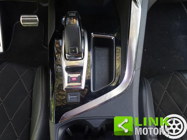 PEUGEOT 3008 usata, con Volante in pelle