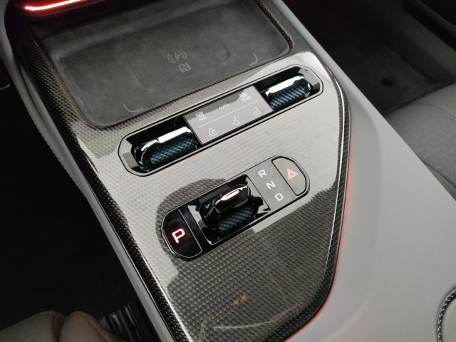 LOTUS Emeya usata, con Specchietti laterali elettrici