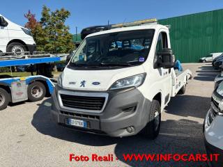 PEUGEOT Boxer usata, con Autoradio