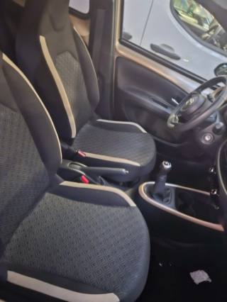 TOYOTA Aygo X usata, con Airbag